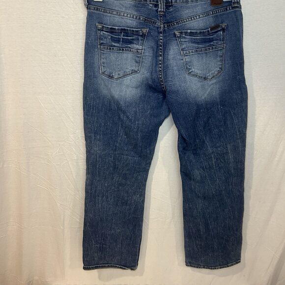 Dear John Woman’s Comfort Straight Leg Jeans Size 31/28 Distressed - Picture 5 of 9